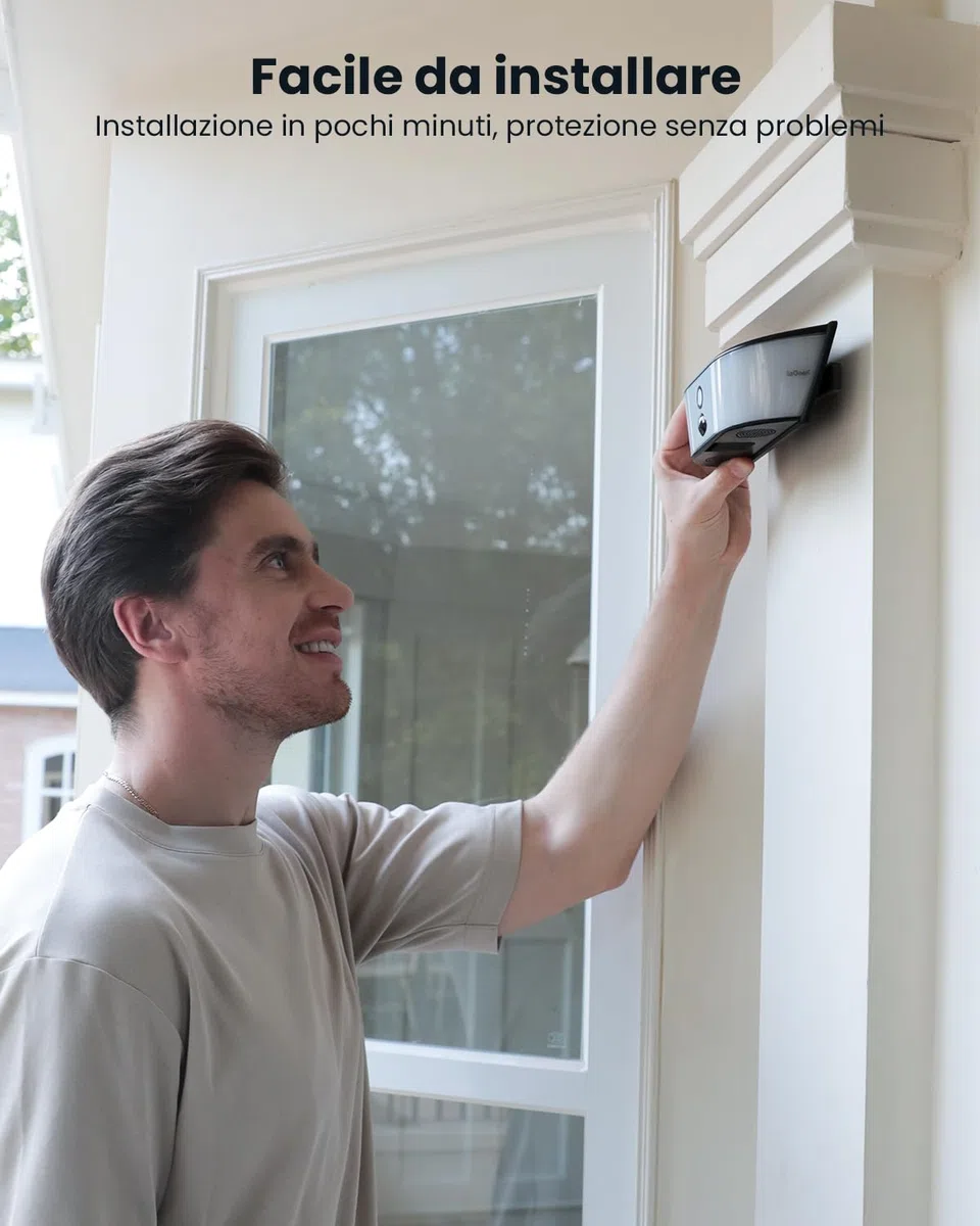 ieGeek 2K Faro Esterno con Telecamera, Luce Telecamera Wifi Esterno Senza Fili, Pannello Solare Integrato, Faretto Regolabile, Rilevamento PIR, Visione Notturna a Colori, IP65, Solo 2,4 GHz, S4