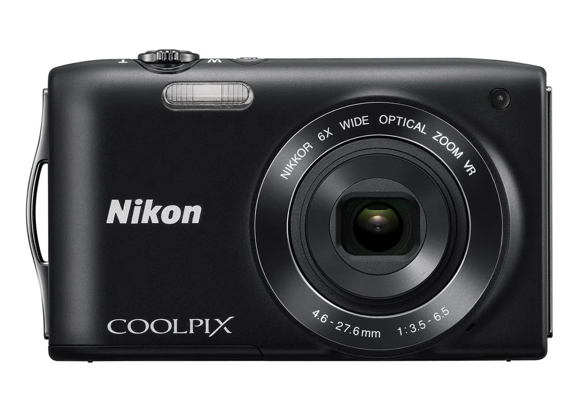 Nikon Coolpix S3300 Fotocamera Digitale Compatta, 16 Megapixel, Zoom 6X, 3200 ISO, LCD 2,7", colore: nero