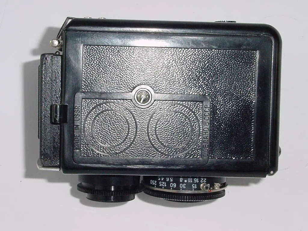 Lubitel 2 – vintage Tlr formato medio 120 film camera
