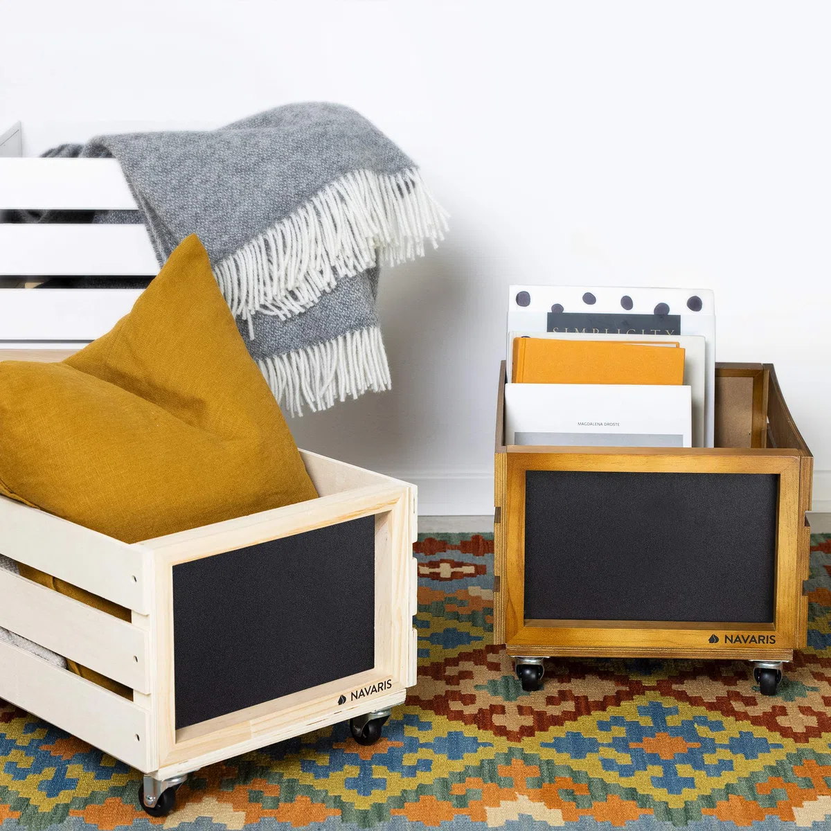 Navaris Cassetta Dischi Vinile in Legno - Cassa Porta Vinili 50-80 Dischi LP - Record Box 42,9x34,4x28cm con Ruote - Cassettina con Lavagna - Marrone
