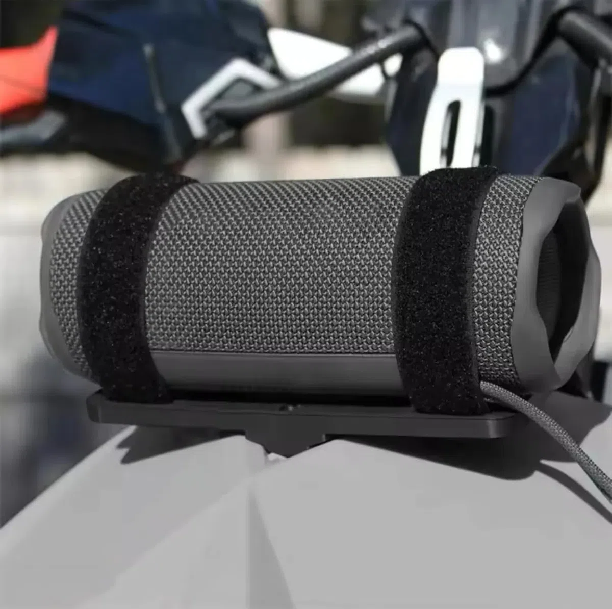 Supporto universale per altoparlante SeaDoo Spark & ​Spark Trixx (modelli 2014-2023) - Installazione senza foratura, si adatta sotto il coperchio