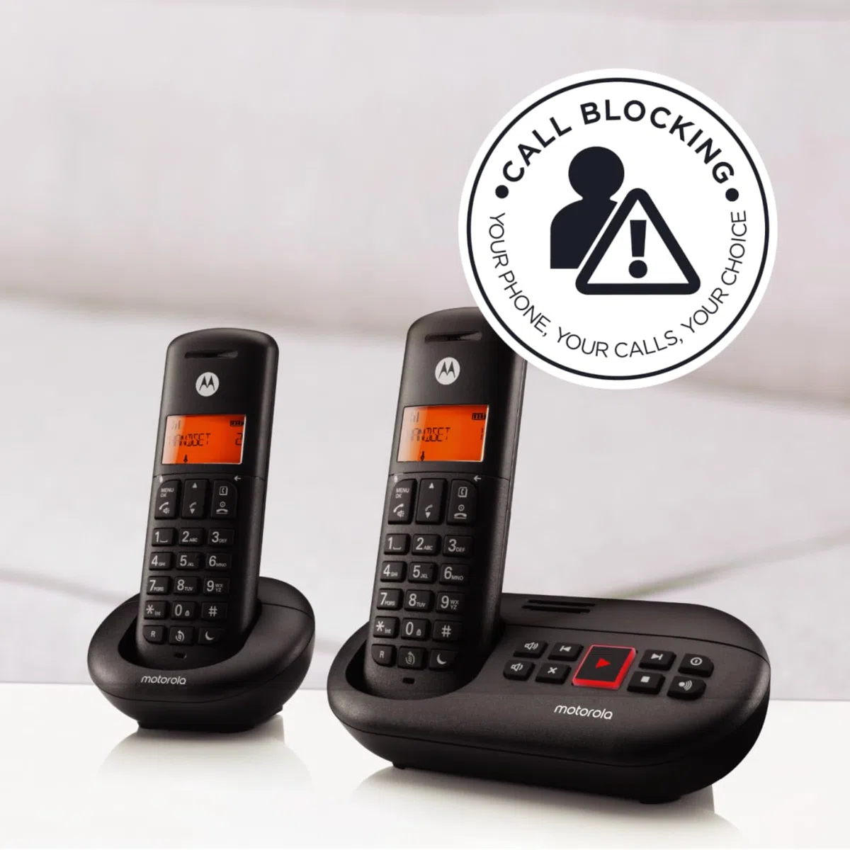 Motorola Voice - E212 2 Telefoni Cordless Digitali con Segreteria Telefonica, Fino a 12 Minuti di Registrazione Segreteria, Intercettazione Chiamate, Tasto Non Disturbare, Nero