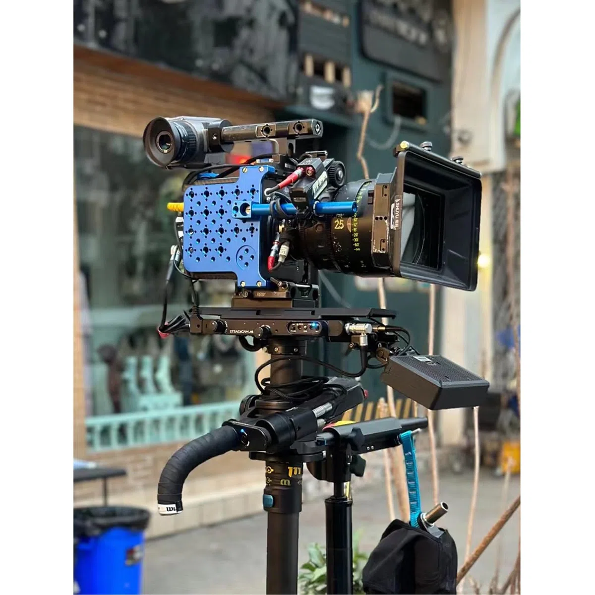 HangTon Tubo da 15 mm per fotocamera Sony ARRI RED Wireless Follow Focus Lens Motor Shoulder Rail accessorio di montaggio con filettatura da 3/8", lunghezza 15 cm (blu)