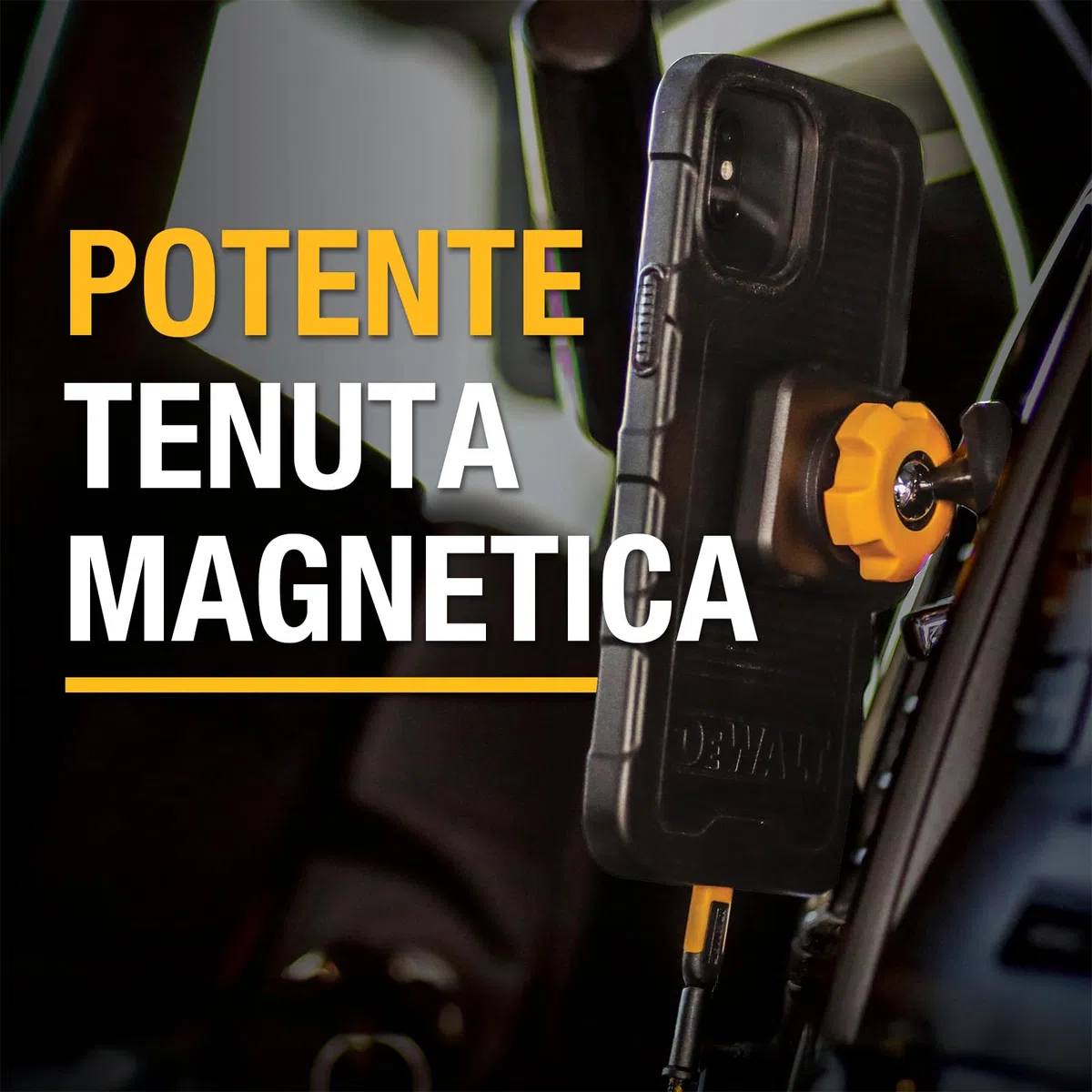 DEWALT Heavy Duty Custodia con Magnete Potente per iPhone 15 Pro Compatibile MagSafe, Cover Posteriore Protettiva Antiurto, Resistente alle Cadute, Slim Fit Shockproof, Nero Opaco