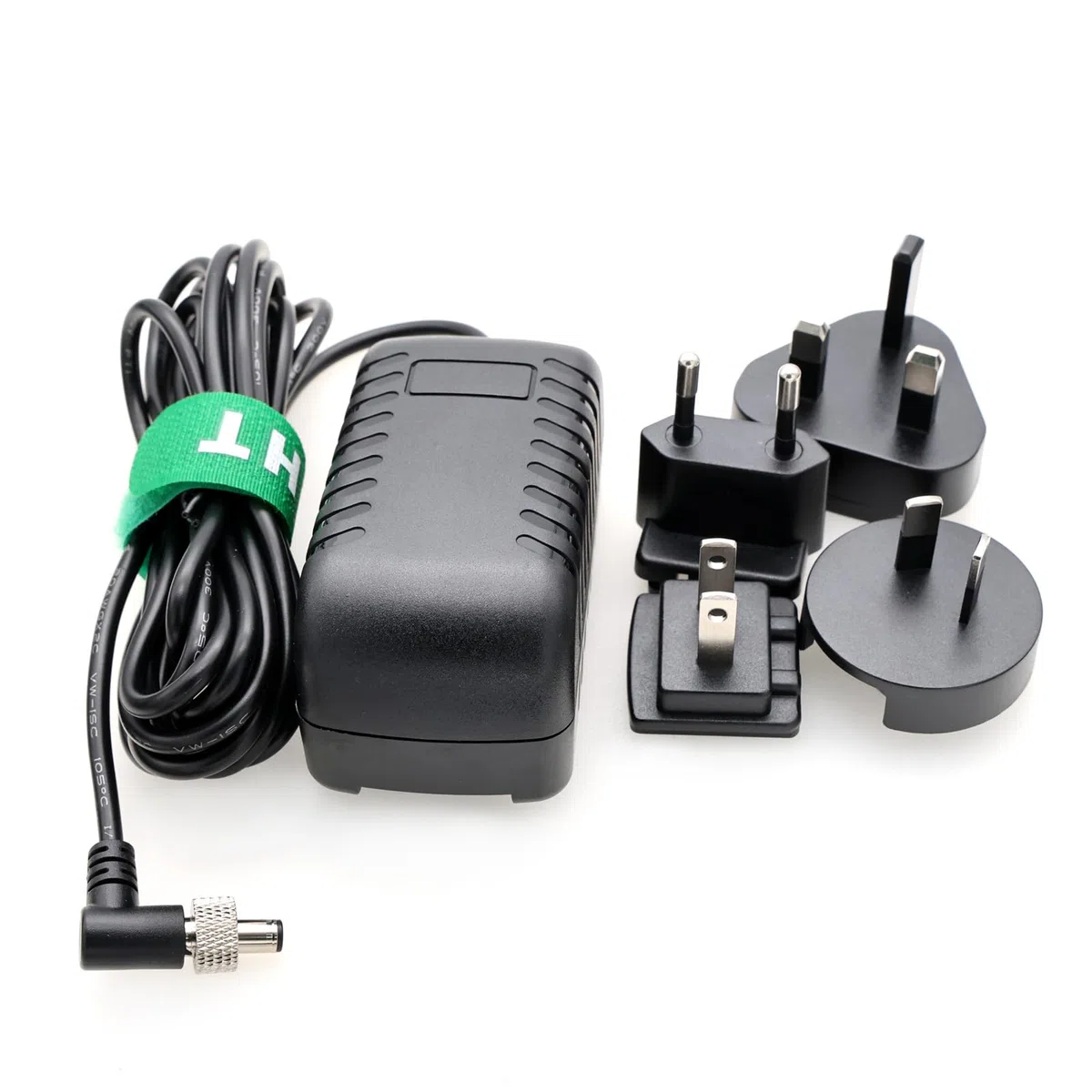 HangTon Adattatore di alimentazione CC 12 V ad angolo retto per Blackmagic Video Assist Monitor Studio Camera 6K 4K Plus G2, Atomos Ninja V, Hollyland Mars 400s, SmallHD 702 trasmissione video