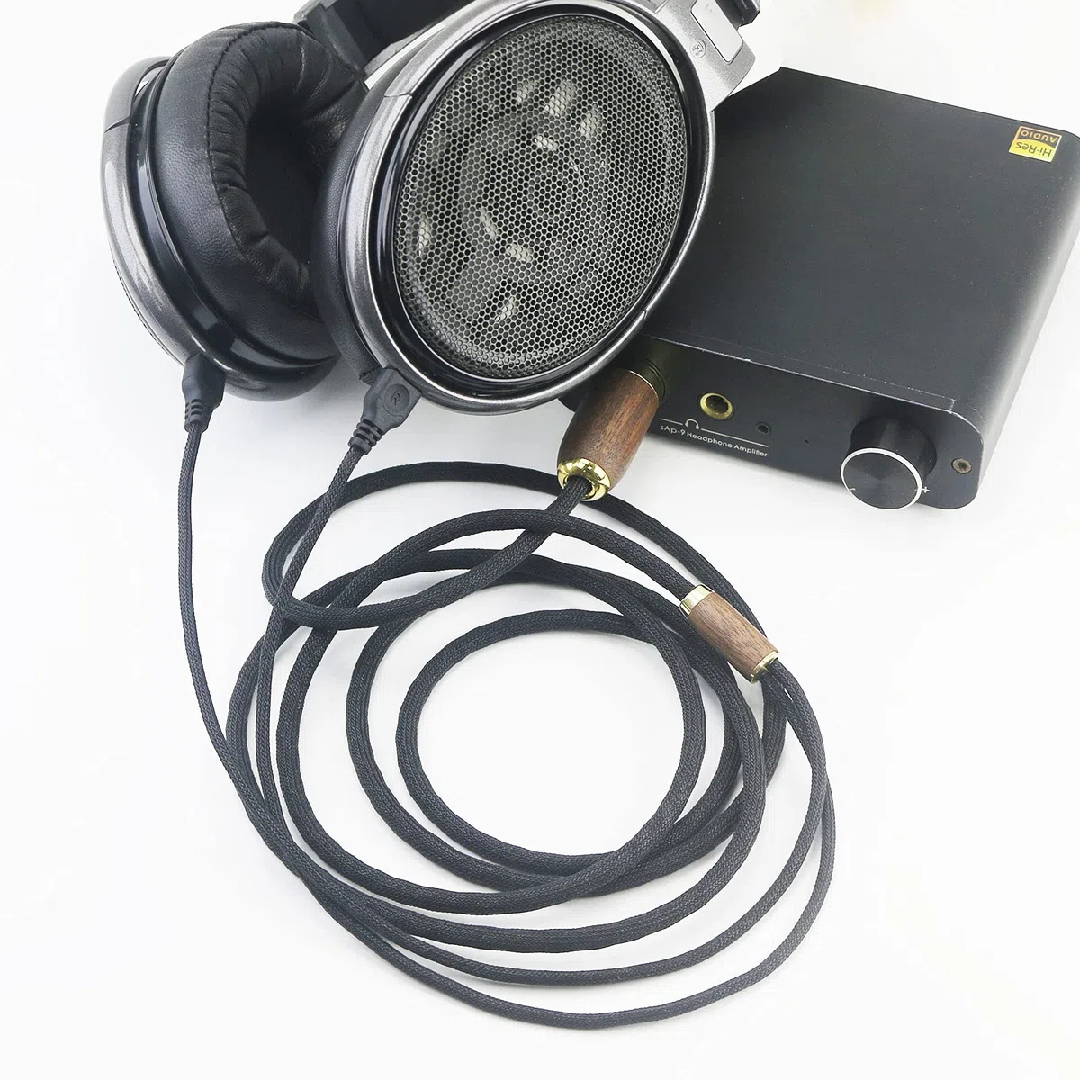 Cavo bilanciato XLR a 4 pin da 2 m, cavo audio di ricambio compatibile con cuffie Sennheiser HD650, HD58X, HD600, HD580, HD660S, HD660S2, HD6XX, 7N OCC, cavo placcato argento e rame con guscio in