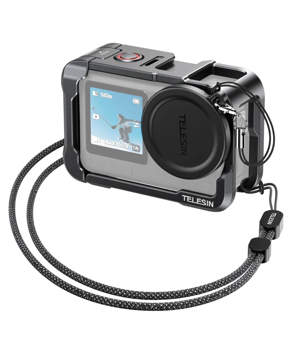 TELESIN Gabbia Protettiva in Alluminio per DJI Osmo Action 6, CNC Metal Quick-Release Cage con Protezione Obiettivo, Accesso Rapido Batteria, Cold Shoe, Filetto 1/4" & Porte di Espansione