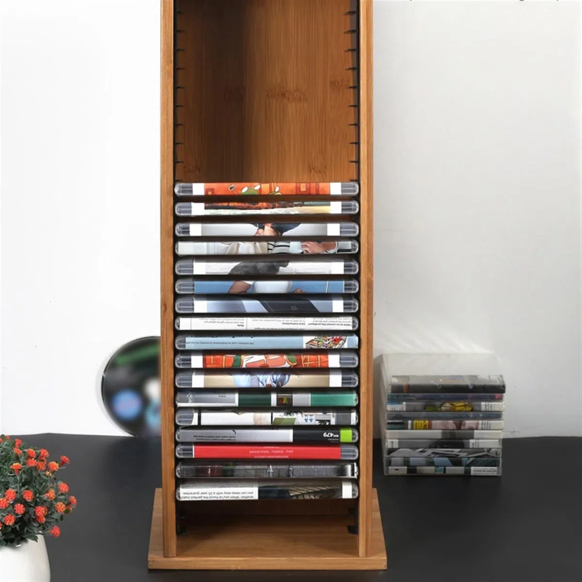 Rack di archiviazione multimediale multifunzionale con capacità di 39 dischi per DVD, Blu-ray e accessori di gioco organizzati