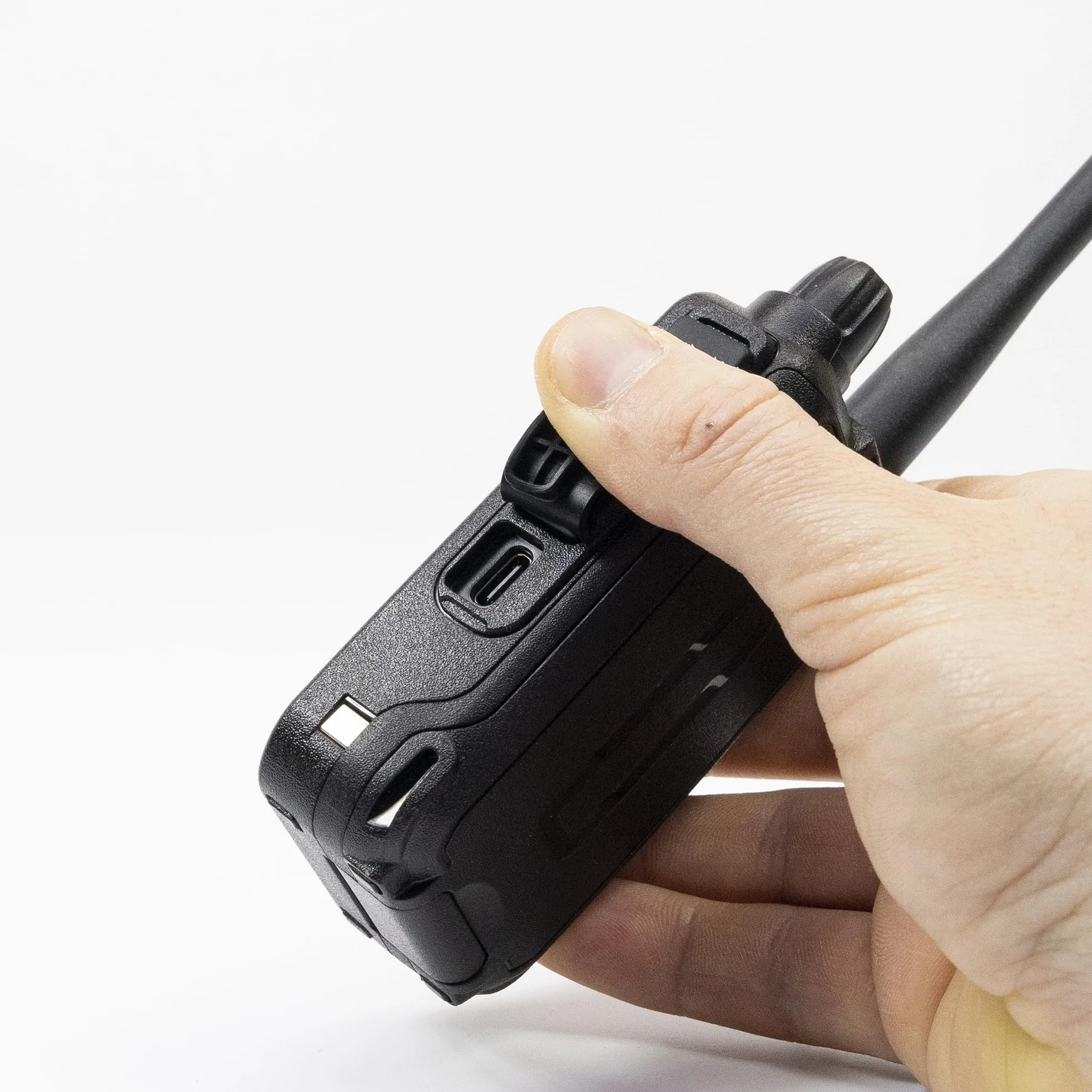 PMR R45 PRO 446 MHz, 0,5 W, 99 canali programmabili, 16 PMR e 38 CTCSS e 104 toni DCS, silenzioso a 5 livelli, VOX, TOT, BCL, Scan, Roger Beep